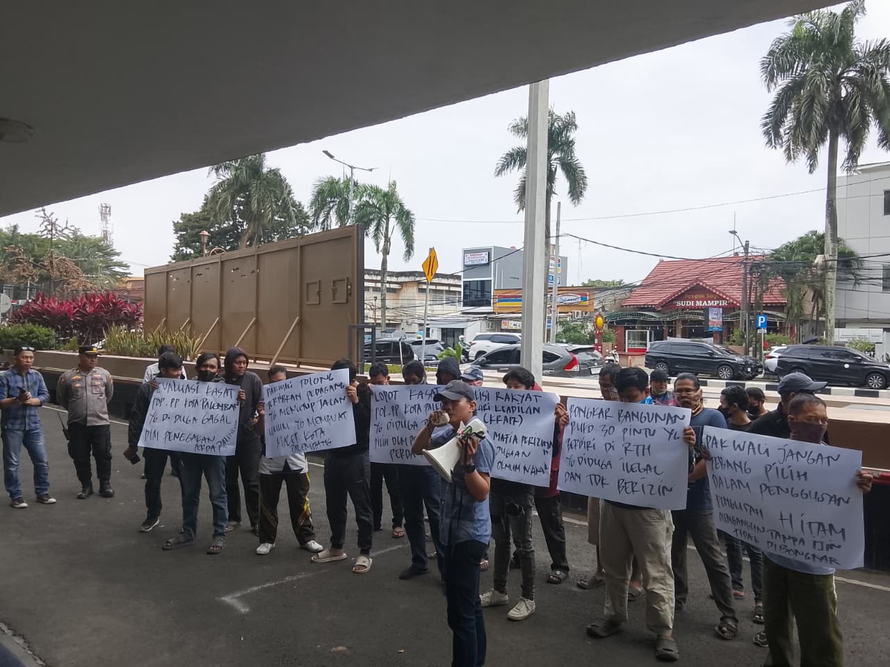 KRPK Geram! Disebut Tebang Pilih, Wali Kota Palembang Diminta Copot Kasatpol PP